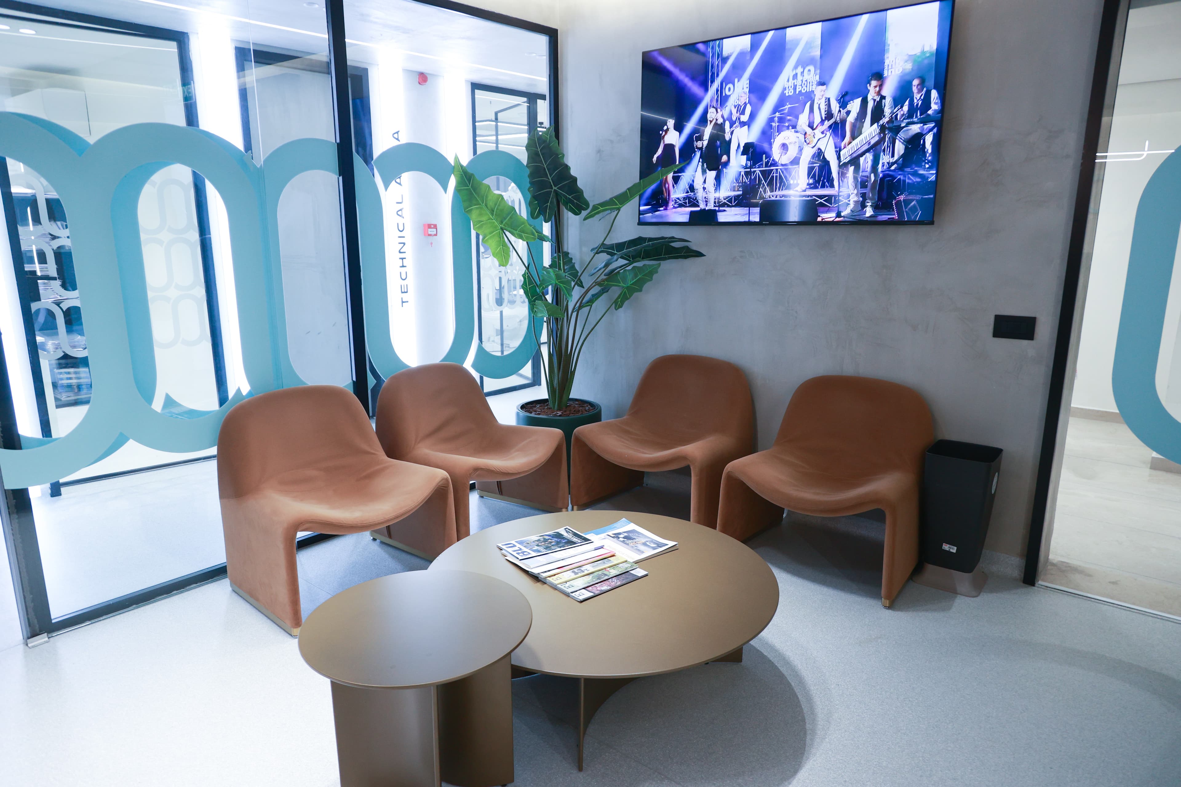 Ufficio della clinica Lela Dental in Albania per consulenze, preventivi e contatto pazienti internazionali